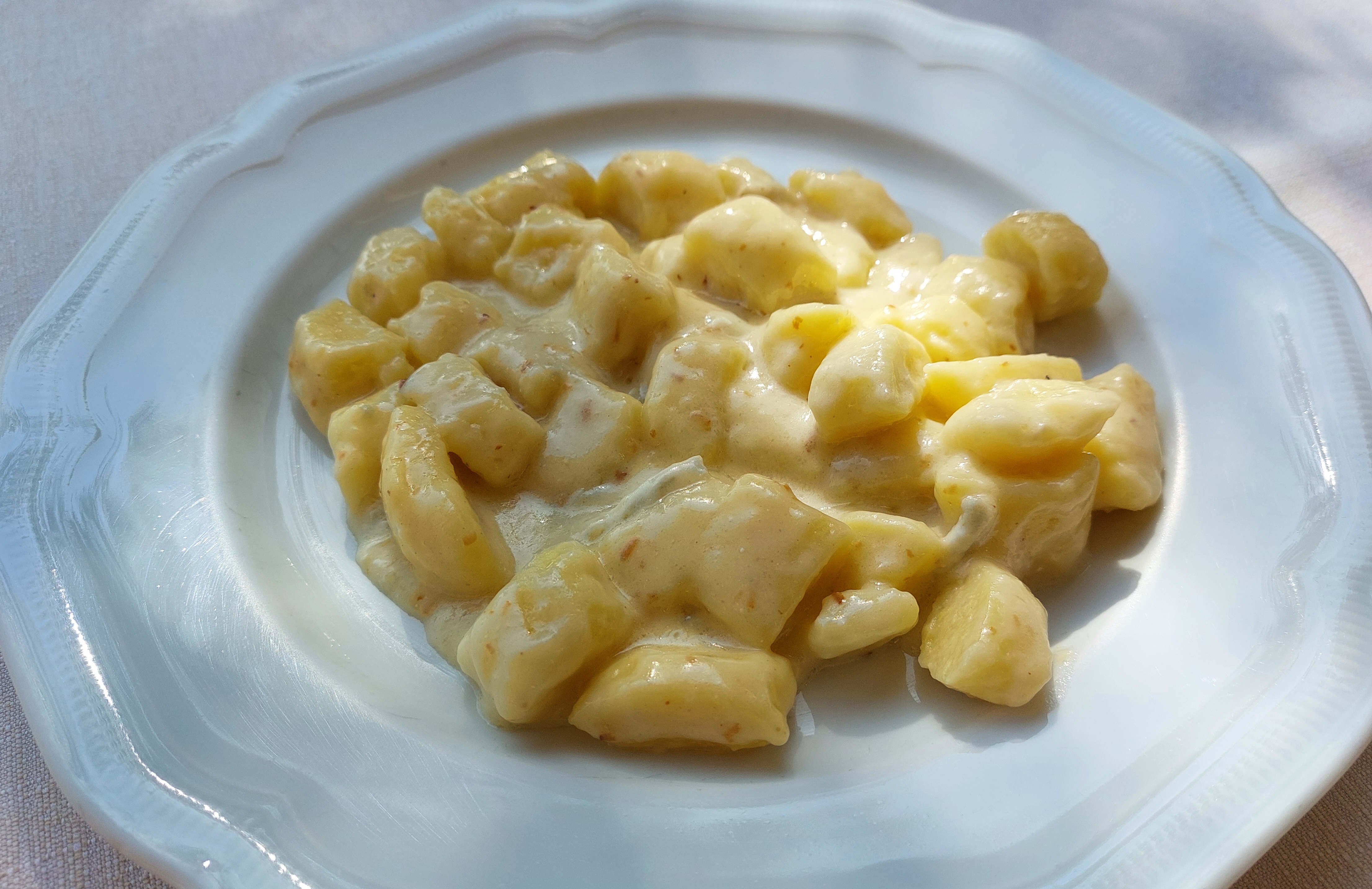 Gnocchi fatti in casa ai formaggi
